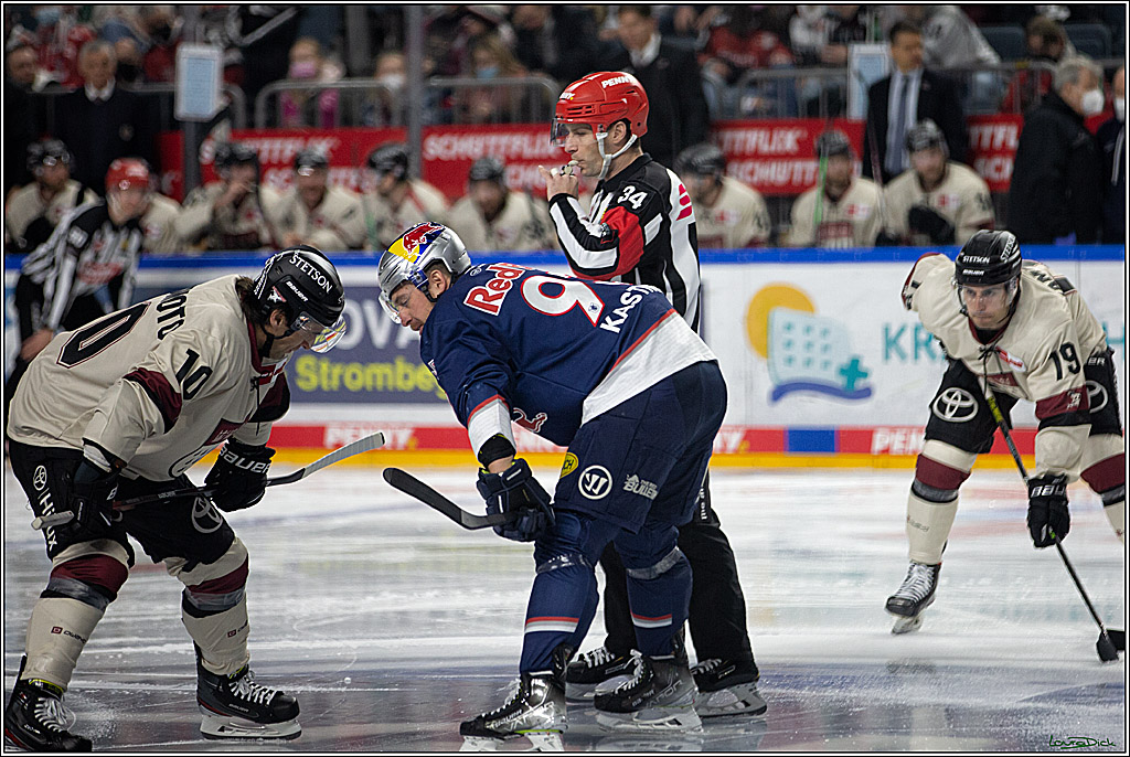 PENNY DEL;  Koelner Haie - EHC Red Bull Muenchen; Koeln, 18.03.2022